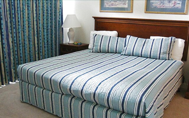Wedgewood 511 2 Br condo by RedAwning