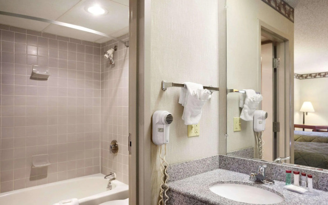Ramada by Wyndham Batesville