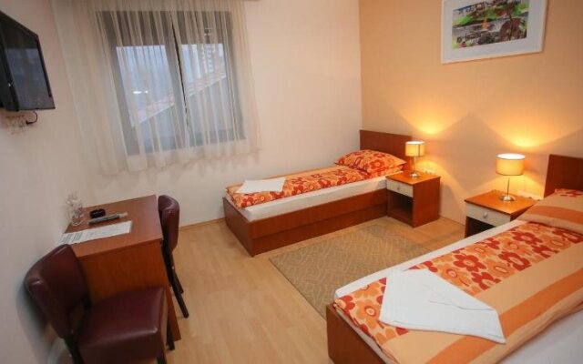 Hotel Medium