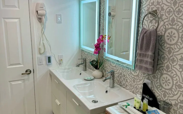 Lakefront View #2463