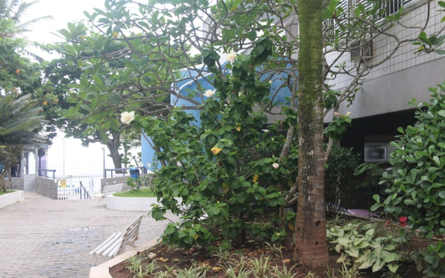 10F - Vista linda Pe areia Guaruja Tombo