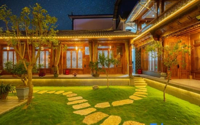 Yunshu Inn (Lijiang Sanyi International Airport Branch)