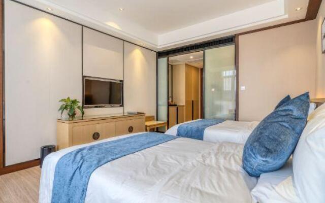 Baoyue Hotel