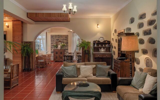 Casa da Fajã Alta with breakfast by An Island Apart