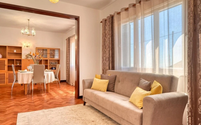 Casa do Valentim a Home in Madeira