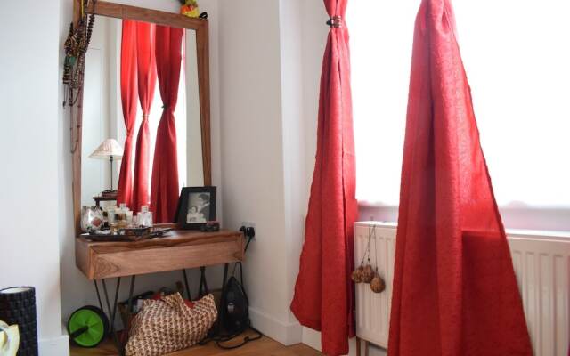 South London Flat With Balcony