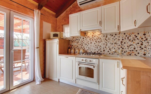 Awesome Home in Nerezine With Wifi and 3 Bedrooms