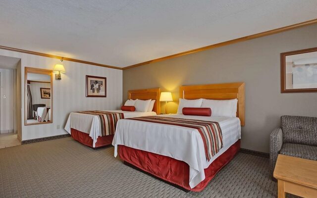 Best Western Plus Port O'Call Hotel