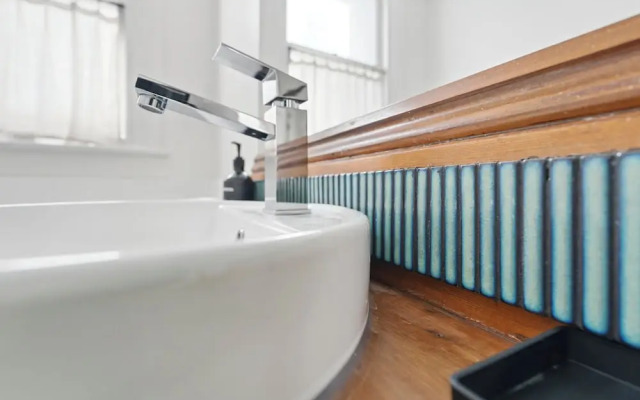 3 Bedroom House - Sandy Bay