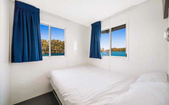 Coomera Houseboats Gold Coast