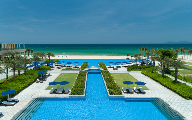 Sheraton Grand Danang Resort & Convention Center
