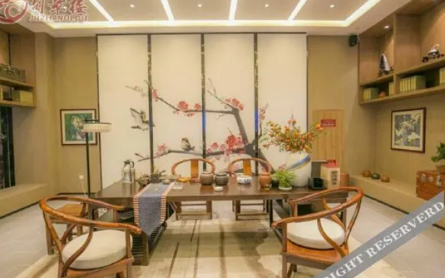 Juzhanglou Hotel