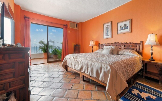 Ocean View 2Br Condo-balcony-beach-pool 710