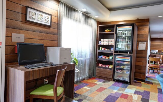 Holiday Inn Express & Suites Phoenix - Mesa West by IHG