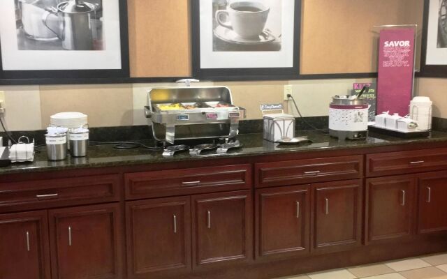 Hampton Inn Hays-North of I-70