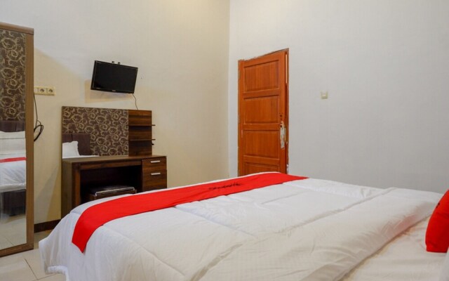 Pattimura Guesthouse by RedDoorz