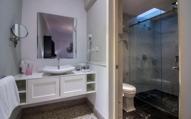 Hotel Business Real 500