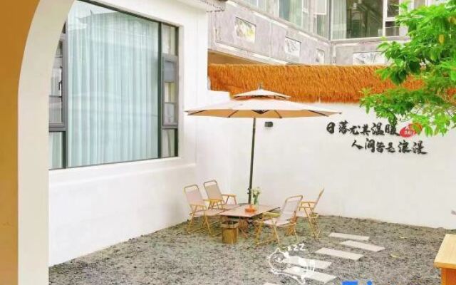 Yuchu Courtyard