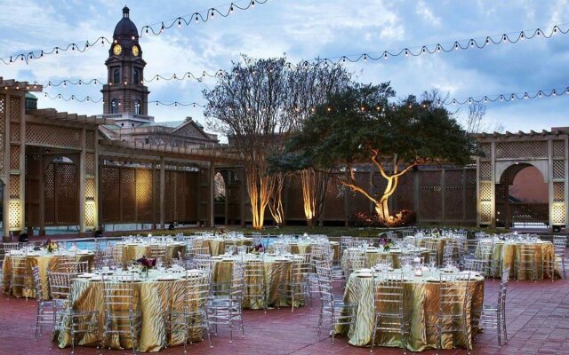 The Worthington Renaissance Fort Worth Hotel