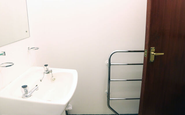 Iway Inn Hotel