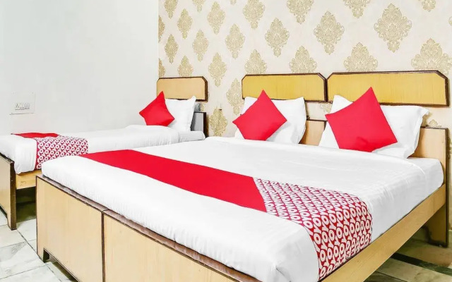 OYO 47645 Hotel Sai Vinayak Boarding And Lodging