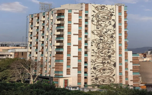 Tehran Royal Hotel