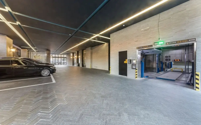 Hotel VOW