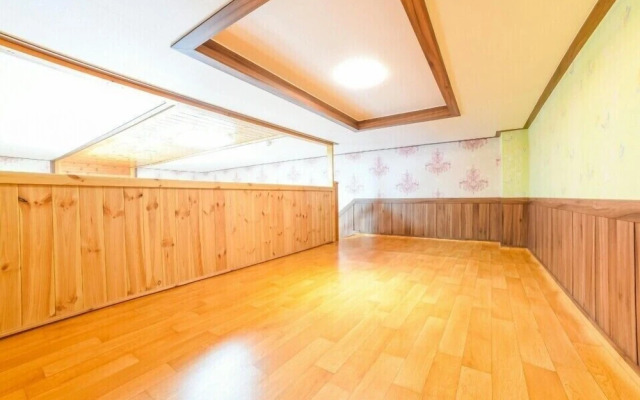 Sunshine Garden Pension