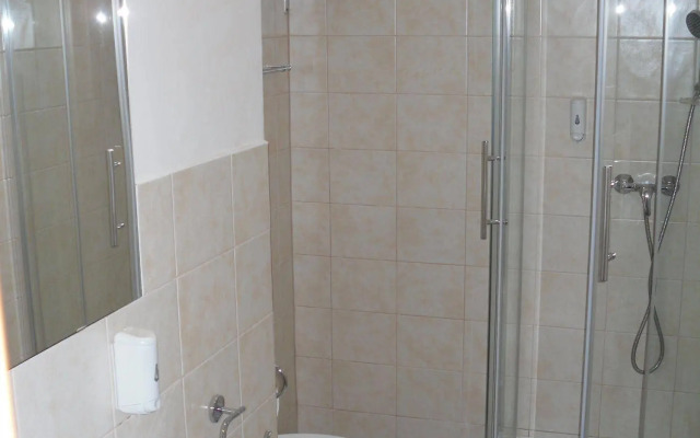 Elit Hotel