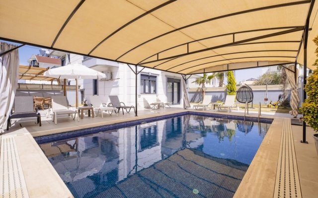 Secluded Villa With Private Pool in Serik