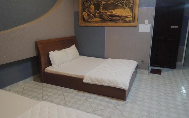 Truong Tien Hotel