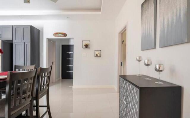 Luxurious Villa Royale- 5 min drive to Ocho Rios