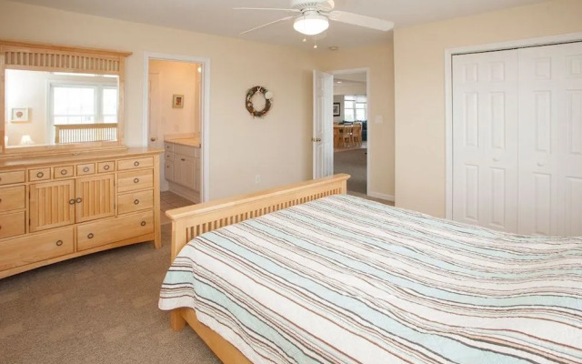 Straight To The Beach by RedAwning