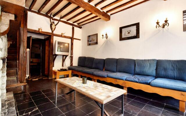 Lavish Holiday Home in Durbuy with Sauna