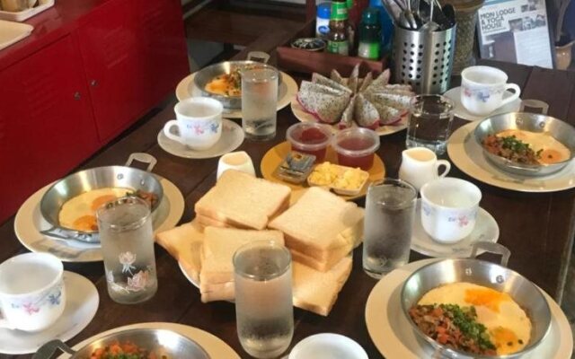 Mon Lodge & Yoga Donmuang