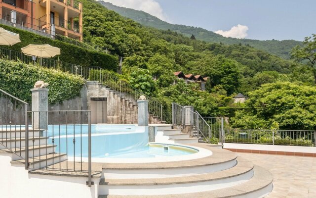 Modern Apartment In Oggebbio Italy With Swimming Pool