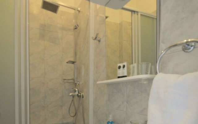 Kuzma Rooms and Apartments