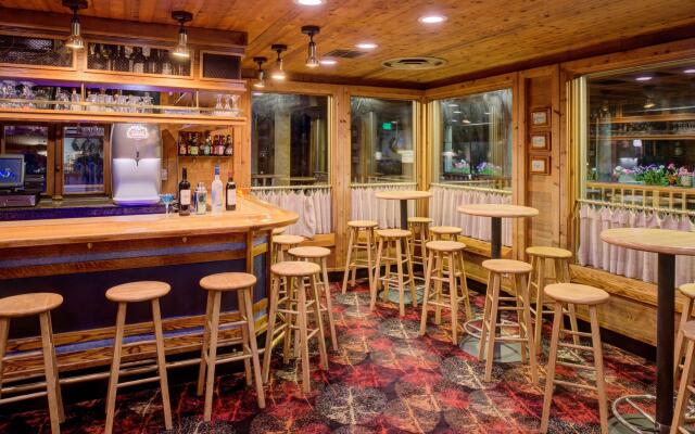 Station House Inn - Near Heavenly Gondola