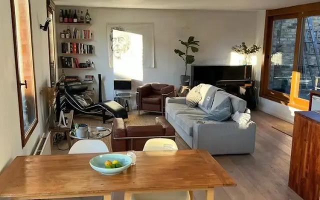 1 Bedroom-1 Bathroom-walkinshower-terrace