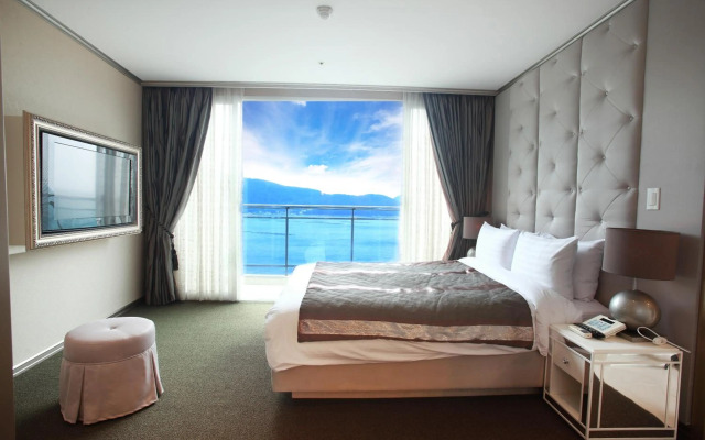 Riviera Hotel Geoje