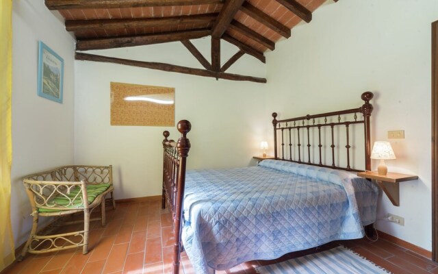 Quaint Holiday Home in San Marcello Pistoiese with Pool