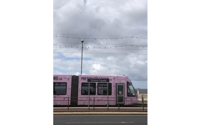 Beulah House & Apartment Family Beach Retreat