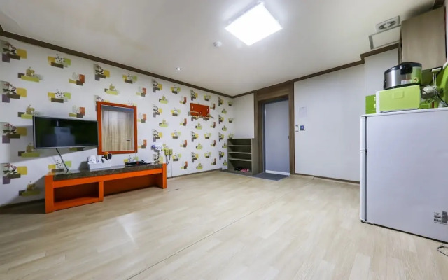 Boryeong Paradise Pension Motel