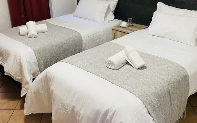 Full Moon Guest House