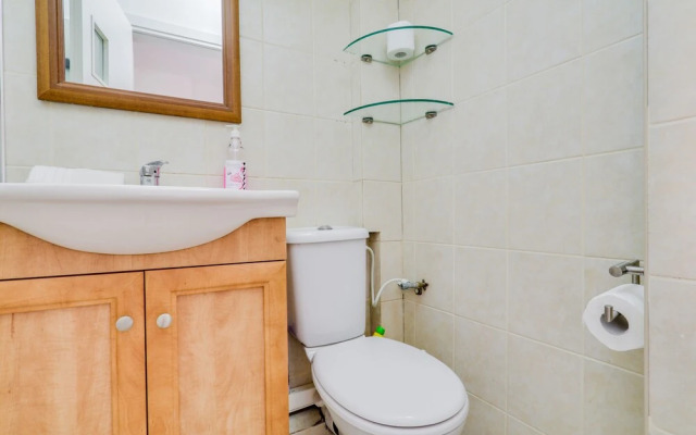 Central Apartment near Bograshov Beach
