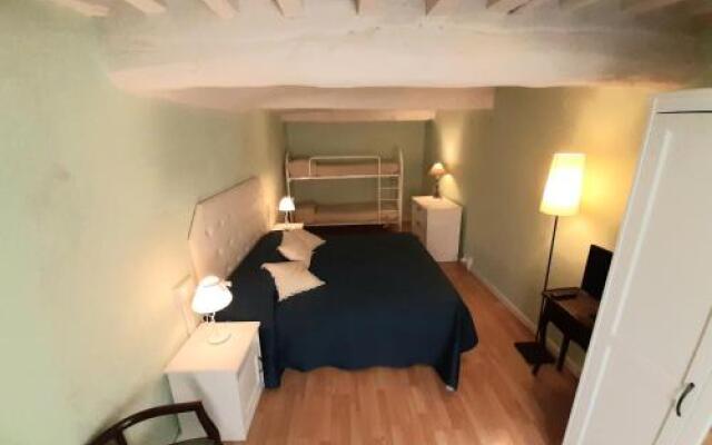 Rosa Apartment in Centre