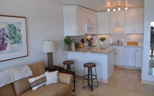 Lahaina Roads 309 by RedAwning