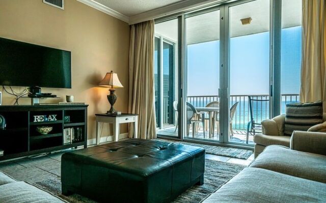 Shoreline 1123 Condo by RedAwning