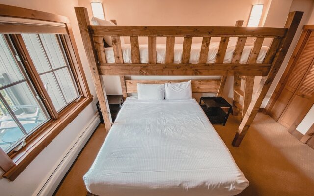 Expedition Station 8607 by SummitCove Vacation Lodging