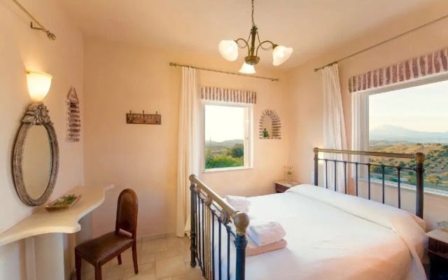 Myrsini Villa by LeaderStay
